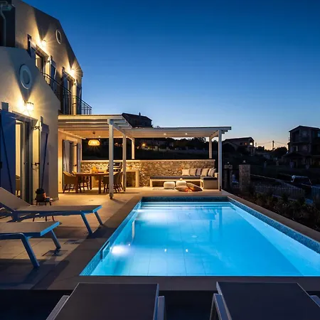 Villa Ariste With Stunning Views Near Fiscardo Katsaráta