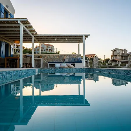 Ariste With Stunning Views Near Fiscardo Willa *